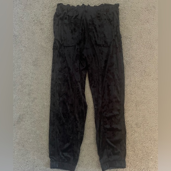 Black velvet jogger pants - Picture 2 of 2